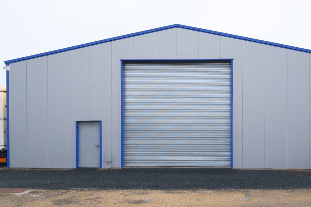 2024-04-–-TNT-Garage-Doors-BLOGM4.6-Commercial-Garage-Door-Security