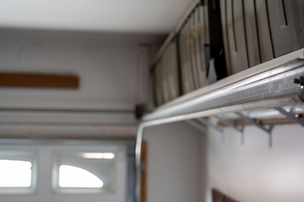 2024-05-–-TNT-Garage-Doors-BLOGM4.7-Your-Garage-Door-is-Stuck-or-Off-Track